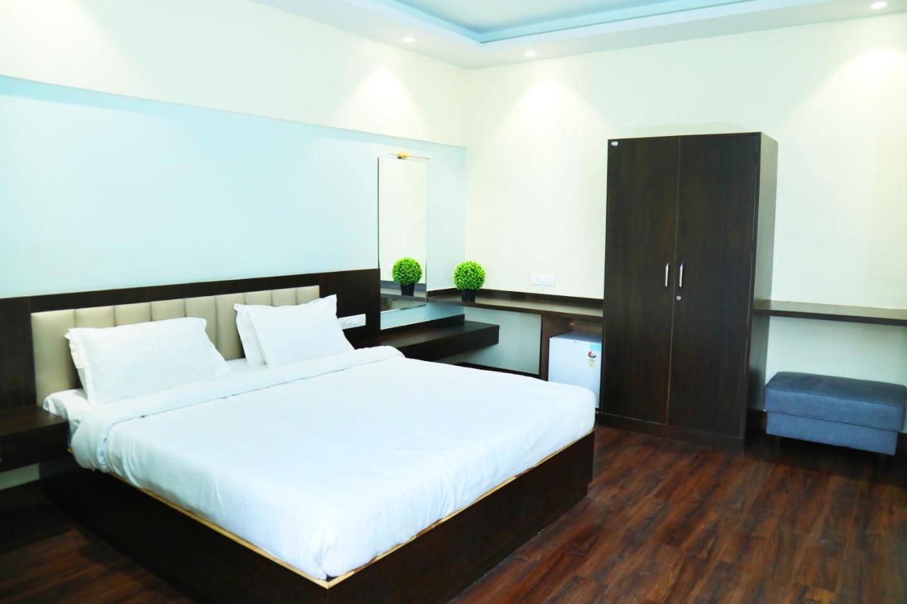 Country Inn & Suites By Turtle - Mumbai — Photos 1